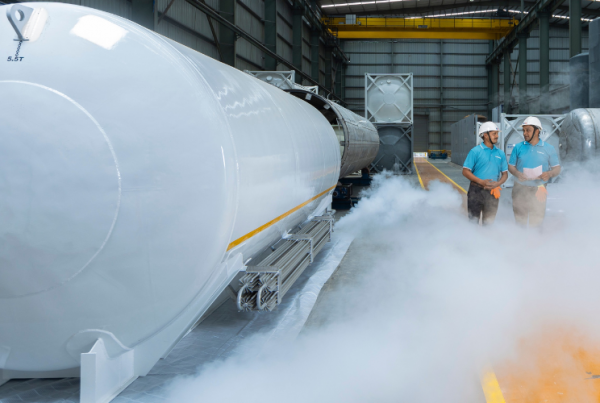Liquid Nitrogen Storage Tank